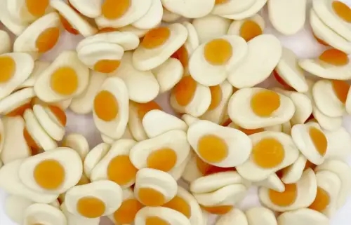 Delicious, gummy and chewy Fried Eggs!